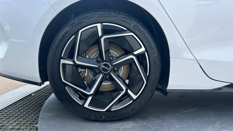 BYD Seal 390kW Excellence AWD 83kWh 4dr Auto Electric Saloon